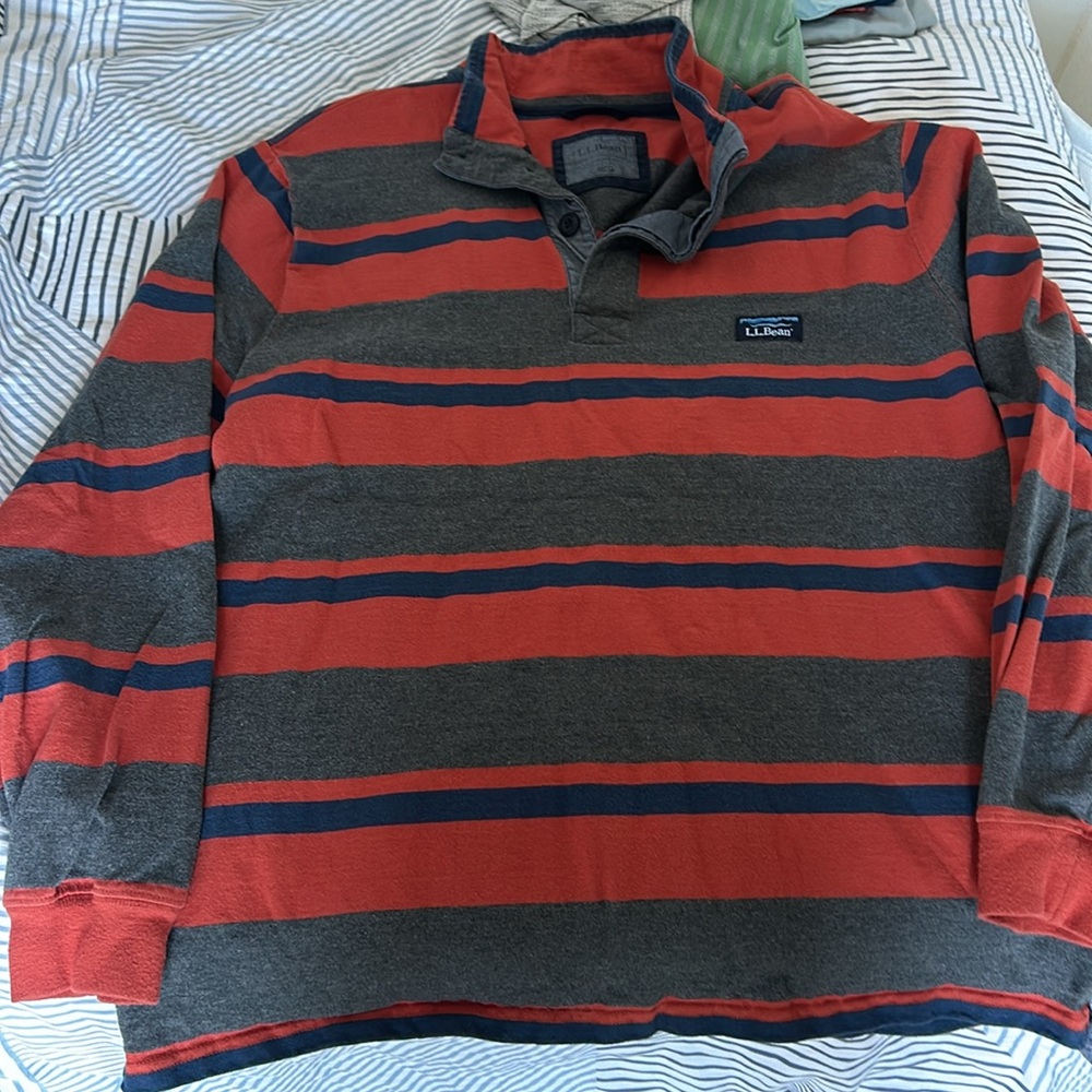 LL Bean Pullover - Picture 3 of 4